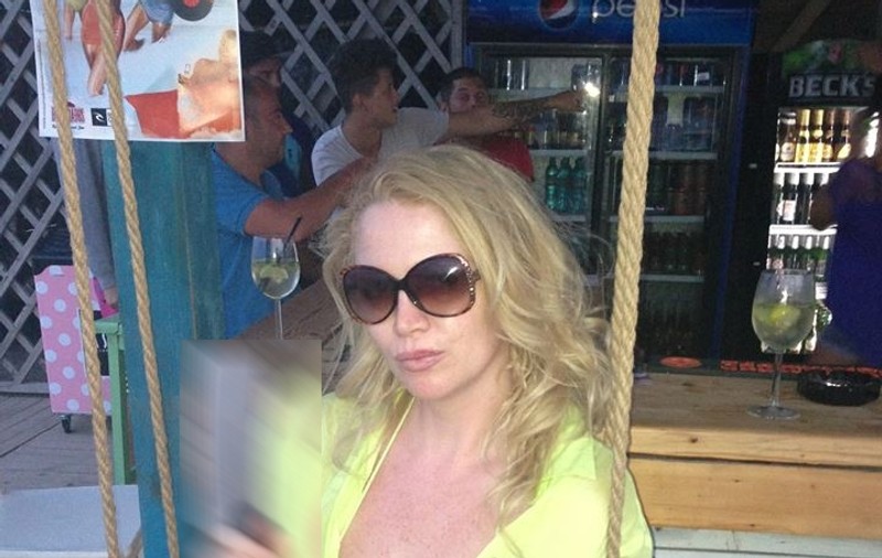 Cum îi ameninţă Oana Lis pe cei care o bârfesc! Foto senzaţional!