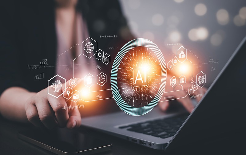 Noul trend mondial: companiile care pun frână inteligenței artificiale, în timp ce gherilele digitale trec la „otrăvirea” AI prin manipularea datelor online