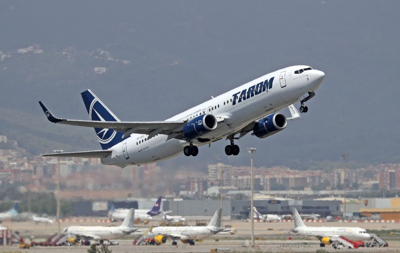 Protestul piloților TAROM „arată lipsă de respect faţă de pasageri”, spune ministrul Grindeanu