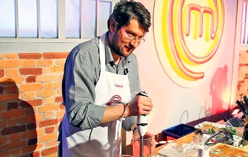 Gabriel Apostol, judecător în Pitești și fost concurent la MasterChef, a murit după ce și-ar fi injectat benzină în vene
