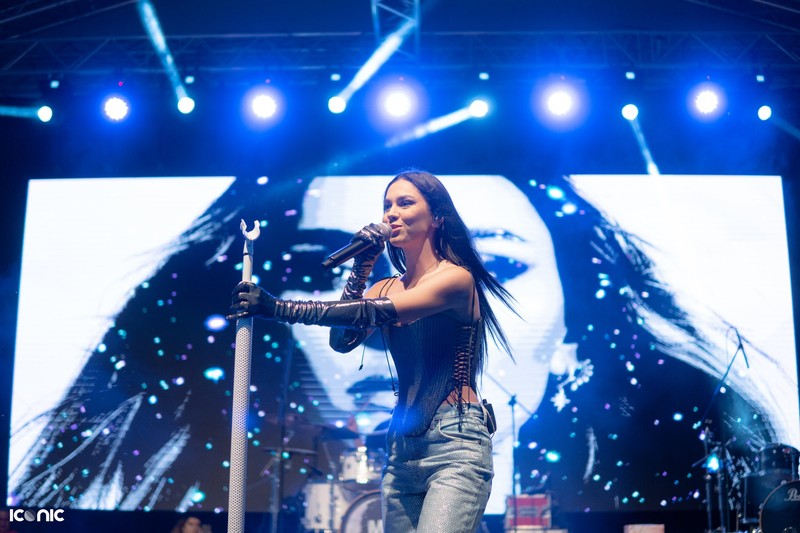 Mira în cadrul unui concert FOTO Facebook