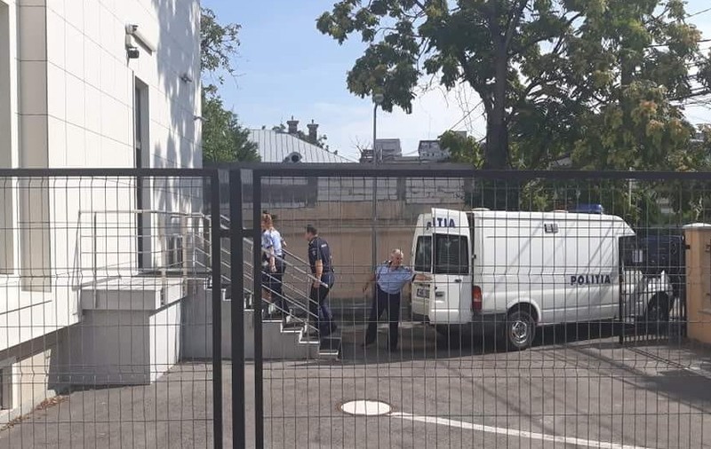 Pensionar din Craiova judecat pentru coruperea sexuală a minorilor