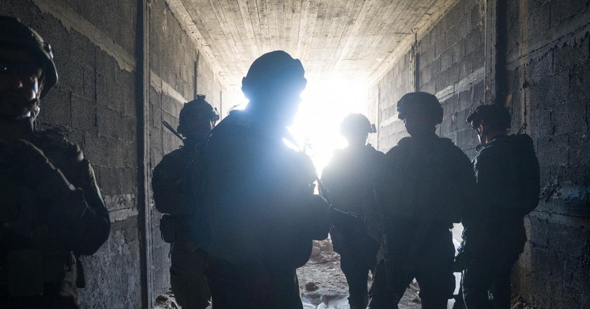 Soldați israelieni într-un tunel Hamas Foto: IDF/X