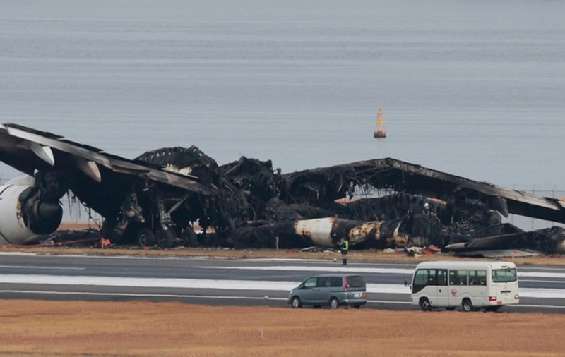 Principala ipoteză analizată în ancheta privind accidentul aviatic din Japonia. „Există o mare posibilitate să fi fost o eroare umană”