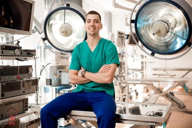 Paul Oarga, 27 de ani, își dorește să devină medic titular de gardă pe ambulanța SMURD