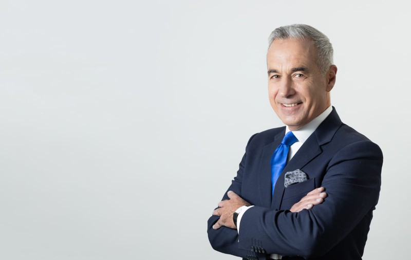 „Rusofil" și „antisemit", printre cele mai căutate cuvinte în DEX după victoria lui Călin Georgescu în primul tur