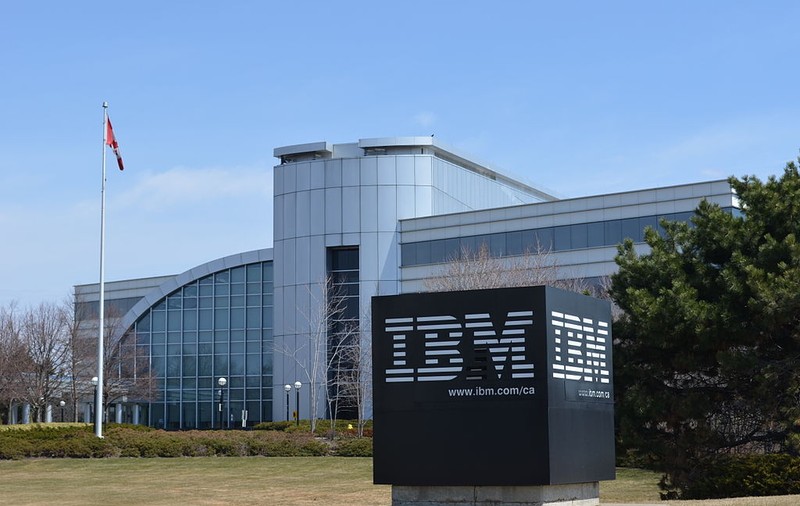 IBM intră în lumea criptomonedelor și sprijină Stronghold, o monedă virtuală legată de dolarul american