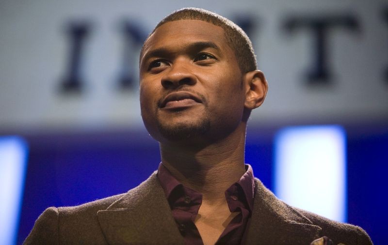 Usher nu vrea se semneze actele de divorţ