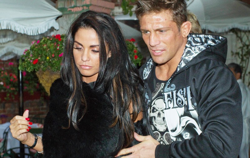 Căsătoria dintre Katie Price şi Alex Reid este ilegală