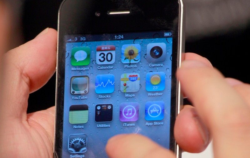 iPhone îşi dezamăgeşte utilizatorii! Alarma nu s-a declanşat în primele două zile ale anului
