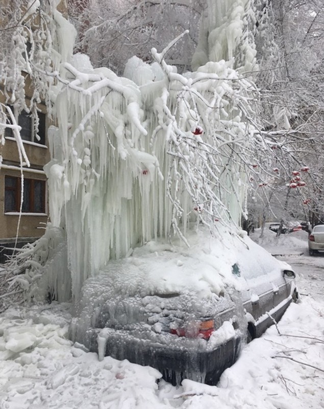 GALERIE FOTO | Un oraș a înghețat complet. Temperaturi record înregistrate în sudul Rusiei