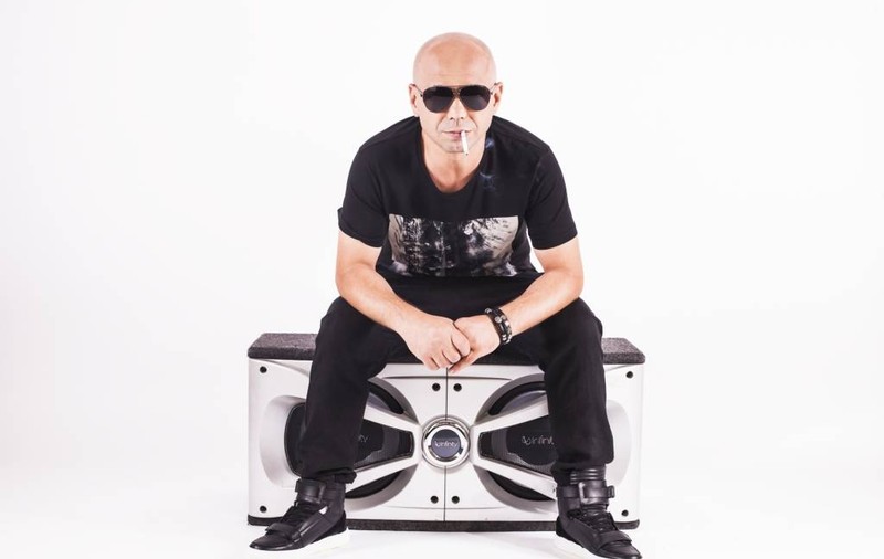 DJ Sava ŞI-A RUPT MAŞINA DE 90.000 DE EURO într-o bordură! Uite ce s-a întâmplat | FOTO