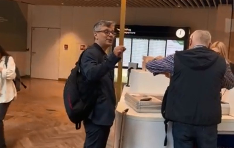 Întâlnire pe aeroportul din Viena între George Simion și ministrul Virgil Popescu. Schimbul de replici dintre „trompeta rusească” și „hoțul de la Energie”