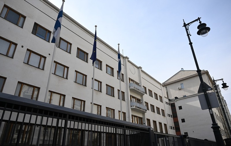 Plicuri cu pulbere albă trimise Ambasadei Finlandei la Moscova. Cu o zi în urmă, Ambasada Franței în Rusia a primit o pungă cu oase