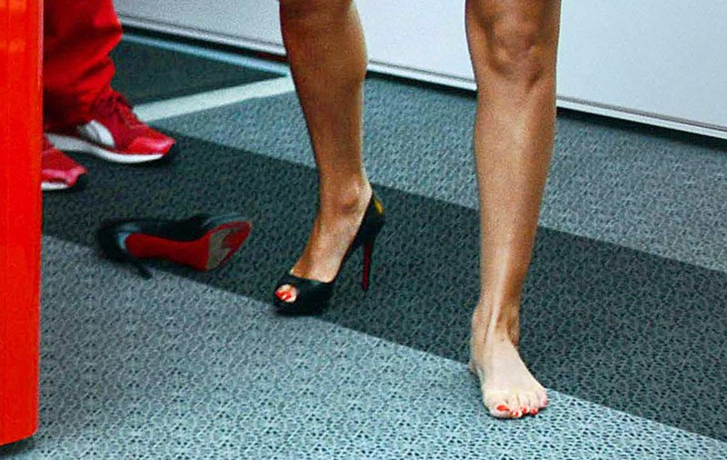 IUBITA LUI KIMI RAIKKONEN, Cenuşăreasa de la MONZA! Frumoasa brunetă şi-a pierdut PANTOFUL! FOTO