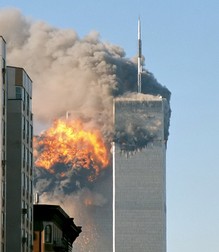 World Trade Center în flăcări pe 9 septembrie 2001