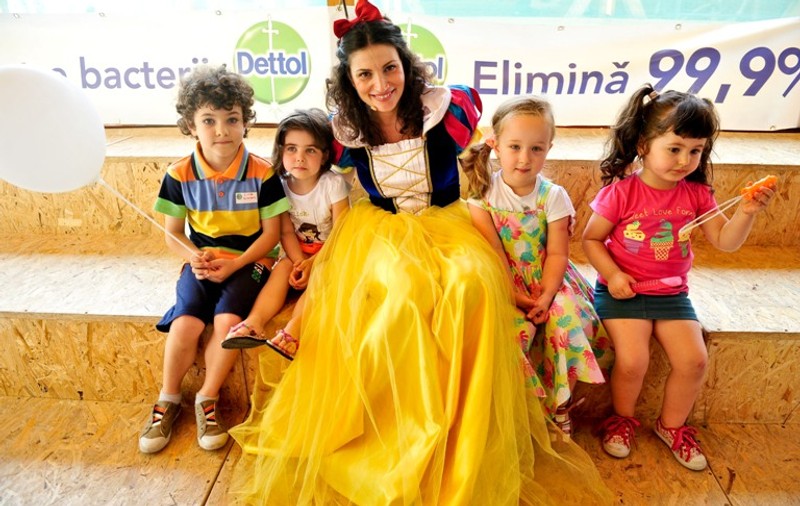 Albă ca Zăpada, Sportacus, Stephania şi Zâna Curăţeniei i-au învăţat pe copii să se spele pe mâini