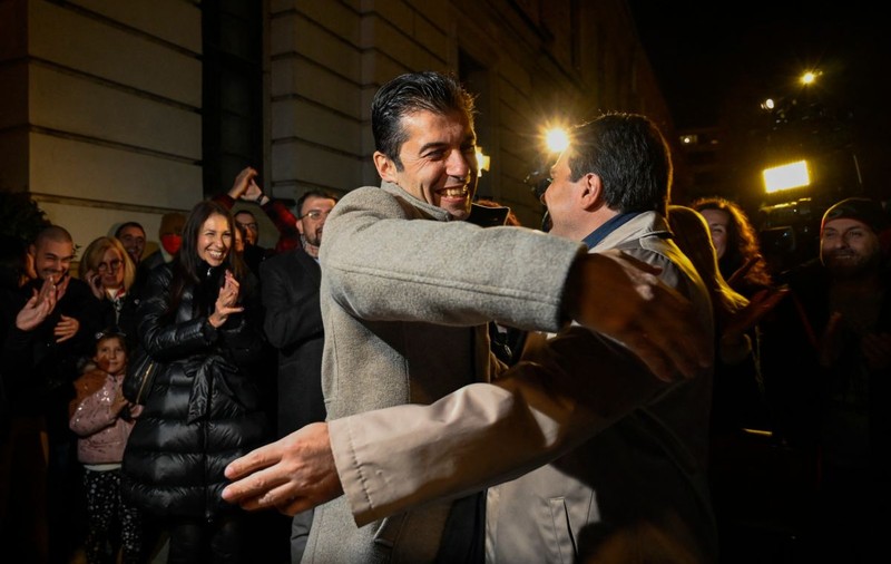 Noul partid anticorupție condus de doi absolvenți Harvard este marele câștigător al alegerilor din Bulgaria