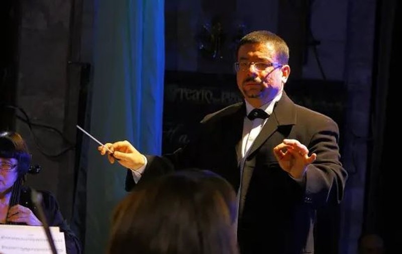 Dirijor ucrainean împușcat în propria casă de soldații ruși pentru că a refuzat să participe la un concert în Herson