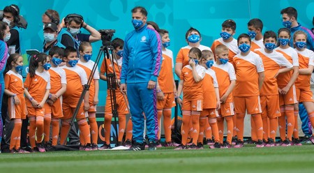 22 de copii din județul Argeș se pregătesc să dea startul unui meci de la Campionatul European