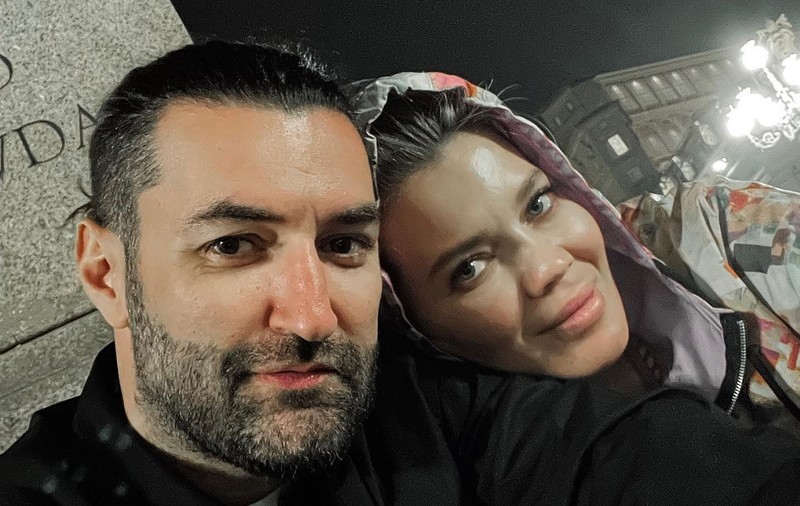 Imagine rară cu Smiley alături de mama lui și de bunica: „Să ne bucurăm de fericire”. Din poză nu lipsesc Gina Pistol și fiica Josephine