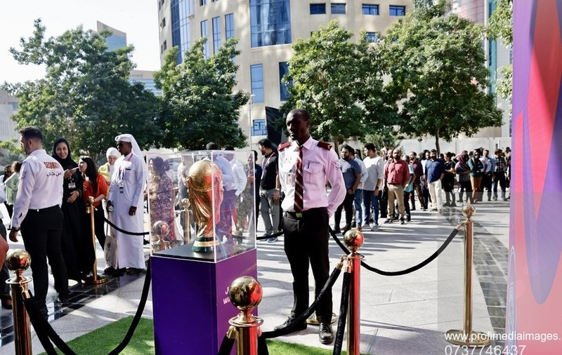 Agenții de pază de la Cupa Mondială din Qatar sunt plătiți cu doar 41 de cenți pe oră și au o singură zi liberă pe lună