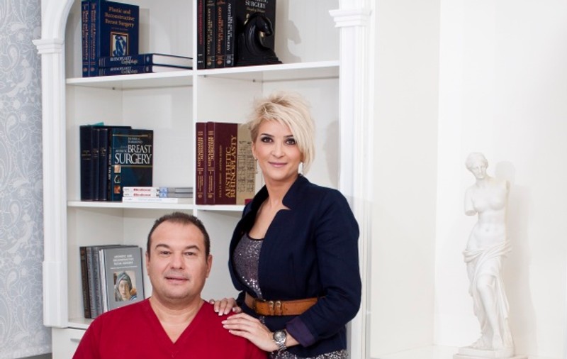 Foto | Make-up artistul Maria Păuna i-a decorat clinica lui Marek Vâlcu