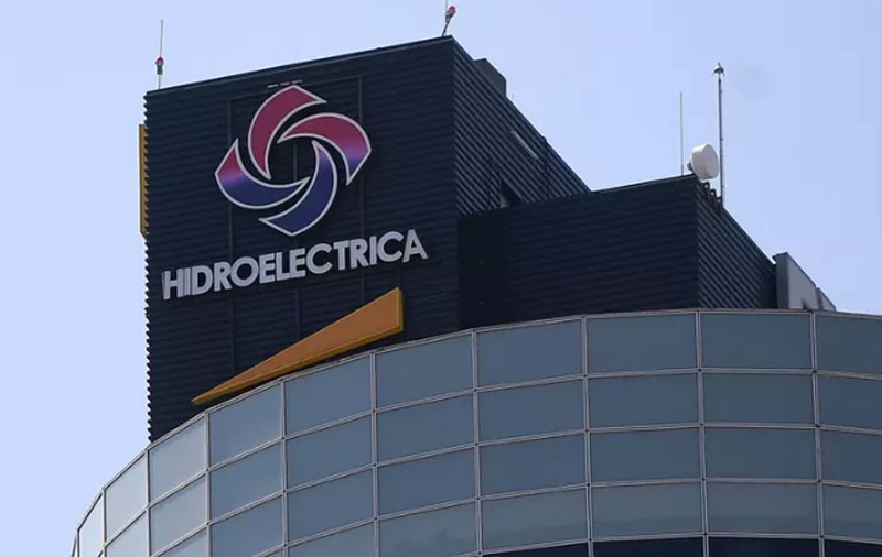 Hidroelectrica avertizează privind unele tentative de fraudă cu clipuri „deepfake” care promovează tranzacționarea acțiunilor companiei