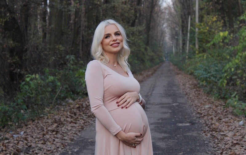 Jojo este însărcinată în luna a noua, iar medicul i-a recomandat să facă asta urgent