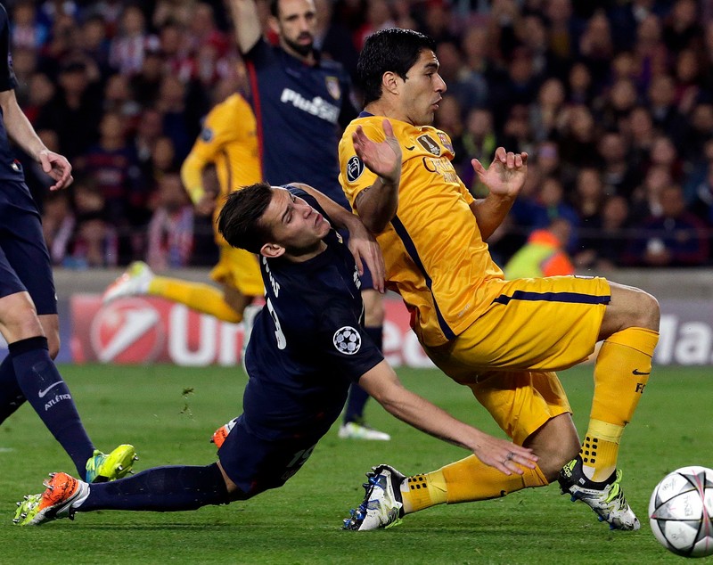Liga Campionilor: Barcelona - Atletico 2-1 și Bayern  - Benfica 1-0. Luis Suarez a întors de unul singur meciul de pe „Camp Nou”. Bavarezii au înscris din start| FOTO&VIDEO