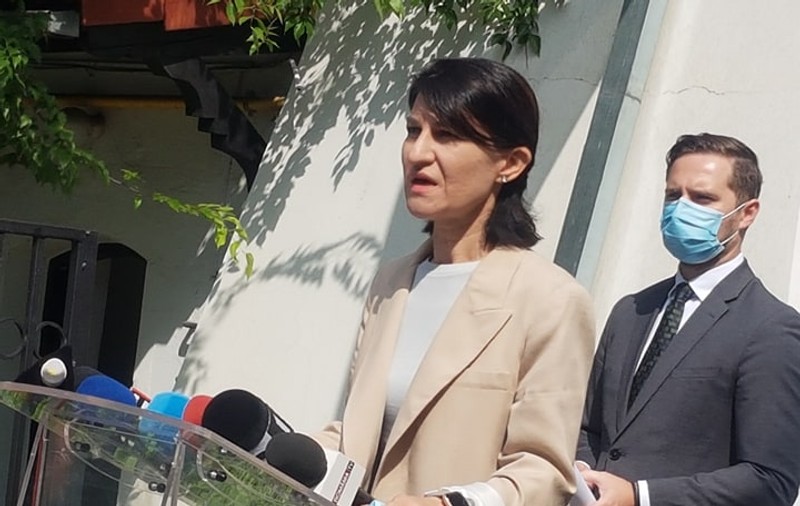 Violeta Alexandru anunţă că PNL Bucureşti o dă în judecată pe Gabriela Firea