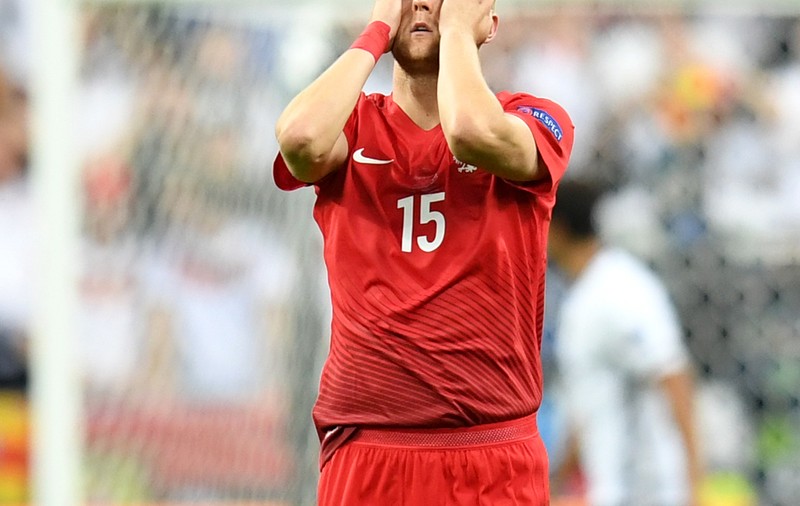 Kamil Glik ratează CM 2018. Fundașul polonez s-a accidentat