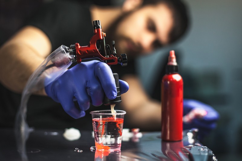 Cum se fac și se întrețin tatuajele