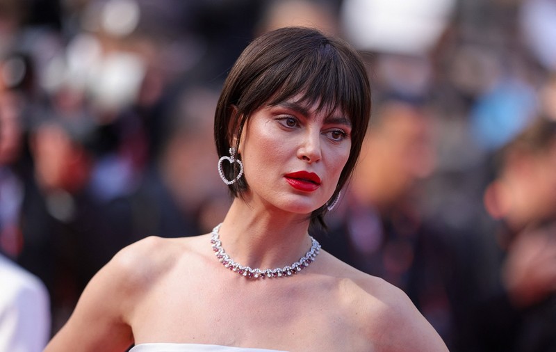 Catrinel Marlon, lecție de eleganță la Cannes 2023. Cum a apărut pe covorul roșu și la o petrecere alături de Naomi Campbell