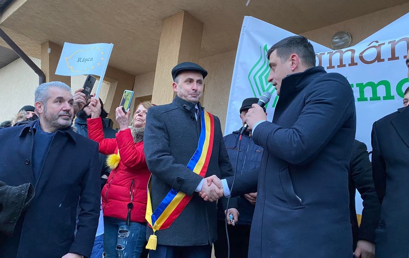 Al doilea edil PNL care semnează lista AUR pentru suspendarea președintelui: Domnul Iohannis s-a transformat într-un apărător al penalilor