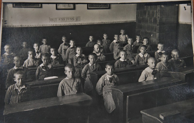Cum au arătat primele reforme ale educației din România. Istoric ieșean, despre vremurile în care învățătorul era „elementul esențial al satului”