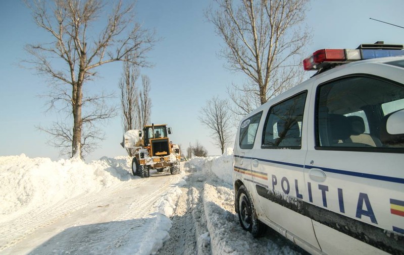 Echipamente auto obligatorii pe timp de iarnă. Ce trebuie să ai în mașină pentru a evita amenzile