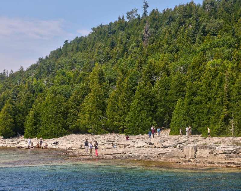 Donald Trump atacă din nou în războiul comercial cu Canada și amenință că va schimba numele lacului Ontario în lacul Americii