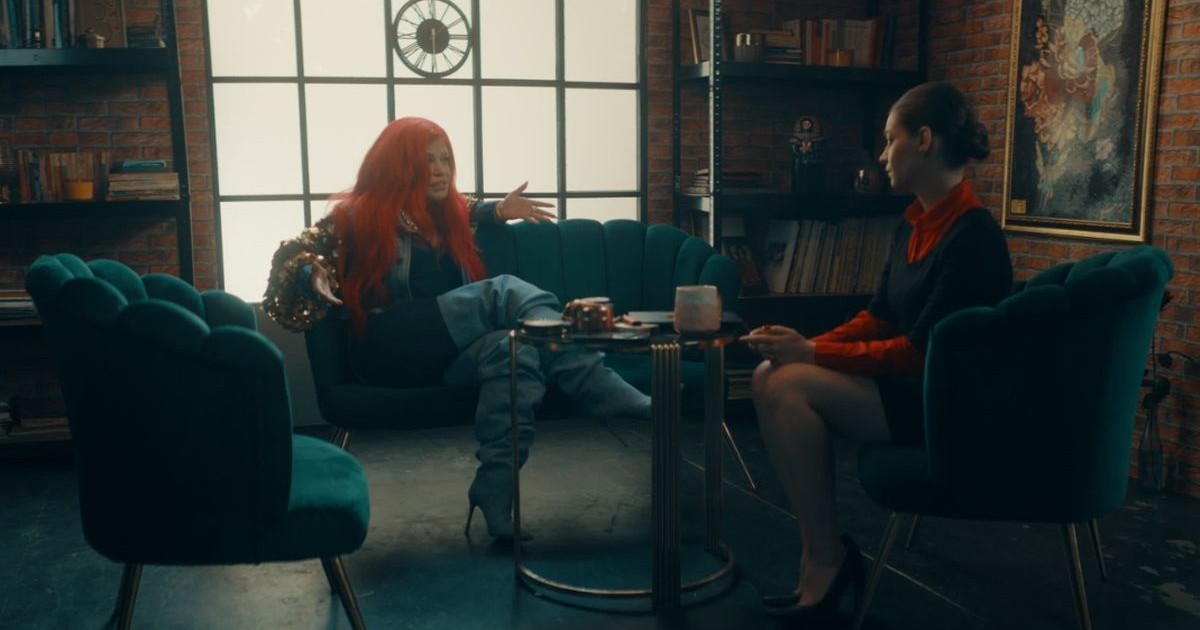 Loredana Groza și Ioana Budu, în filmul „Cine nu e gata”