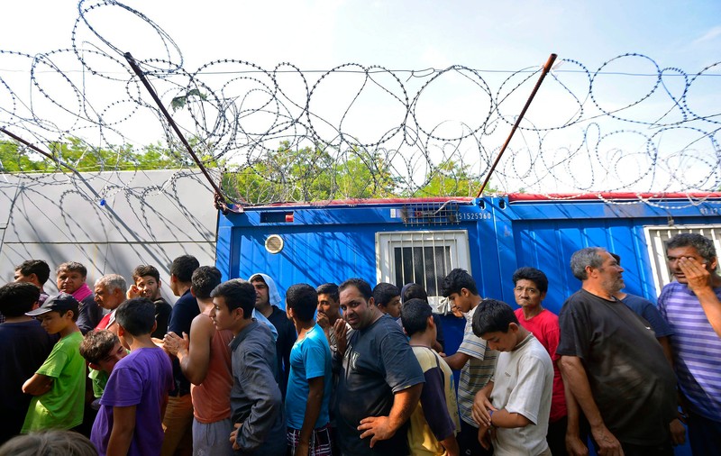 Peste 150 de migranți, în greva foamei în Serbia