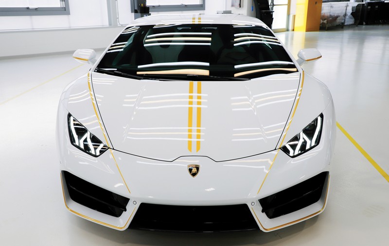 O fabrică din Timiș s-a închis după ce angajații au furat matrițele de Lamborghini și le-au vândut la fier vechi
