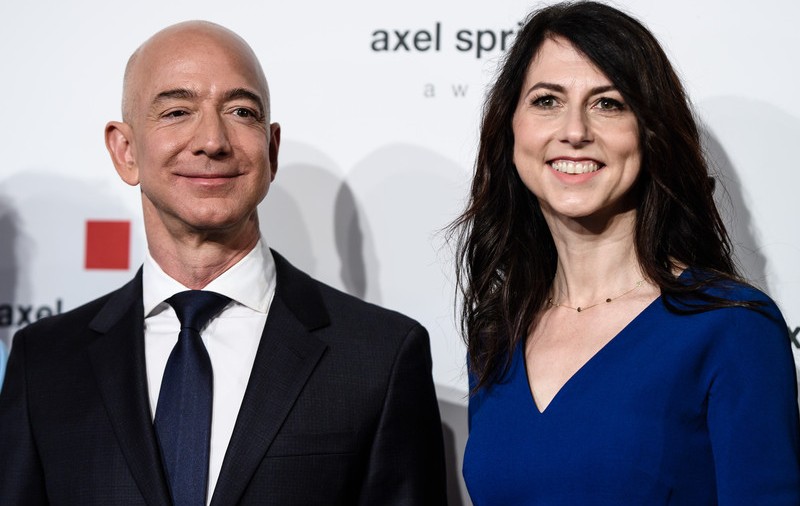 Cum a ajuns fosta soție a lui Jeff Bezos a doua cea mai bogată femeie din lume. Ce avere are și cum poate ajunge pe primul loc în top