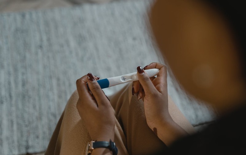 Ce să faci dacă ce ai un test pozitiv de sarcină: Ghid pas cu pas