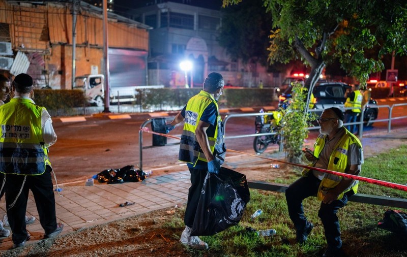Un camion a explodat pe o stradă din Tel Aviv, într-un posibil atac eșuat. „Un miracol că nu a explodat în cea mai apropiată sinagogă”