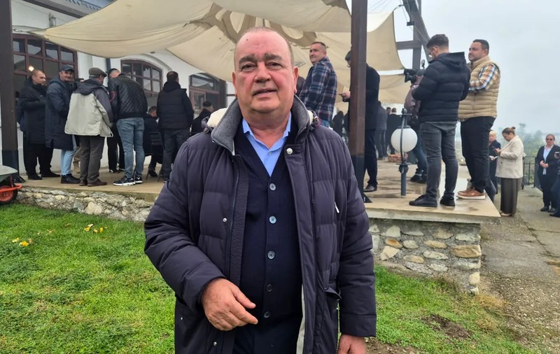 Gigi Nețoiu vrea să devină primarul Bucureștiului. Și-a anunțat candidatura la Mircea Dinescu, cu lăutari, berbecuți la proțap, ca la nuntă