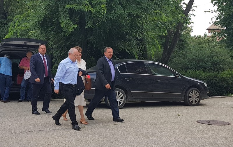 UPDATE. Vasile Blaga, întâlnire cu foștii lideri PDL, în frunte cu Emil Boc. Se discută implicarea sa în partid - FOTO/ VIDEO
