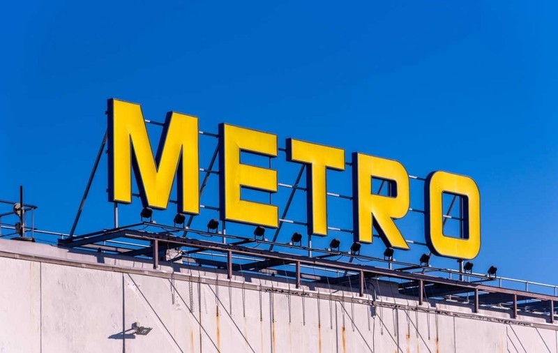 Un angajat Metro a fost concediat după 25 de ani, apoi s-a sinucis, în Italia. Voia să ajute cumpărătorii și justiția i-a dat dreptate post-mortem