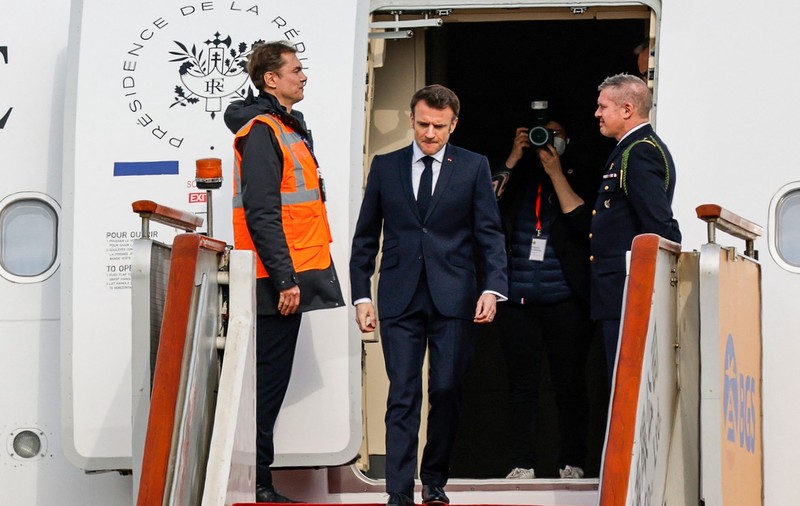 Emmanuel Macron și Joe Biden au vorbit despre dorința comună de a implica China pentru a grăbi sfârșitul războiului din Ucraina