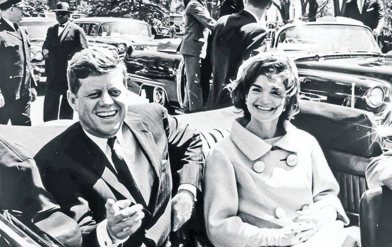 Mărturii șocante de la asasinarea lui Kennedy: ”Soția lui a adunat din portbagaj bucăți din creierul lui”