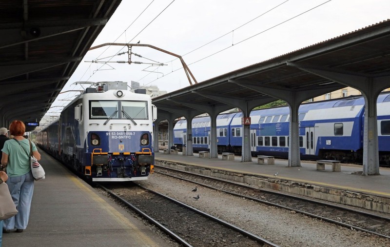 Ilie Bolojan explică de ce România nu poate crește viteza pe calea ferată și să reducă întârzierile trenurilor. Noi bani pierduți din PNRR
